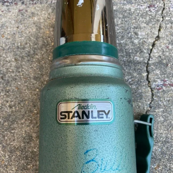 Vintage Retro Stanley Aladdin Green Thermos with Silver Top 1 Quart Hot and Cold - Picture 3 of 8